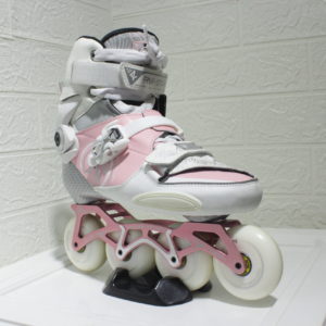 滾軸溜冰鞋 - 專業競賽輪滑鞋